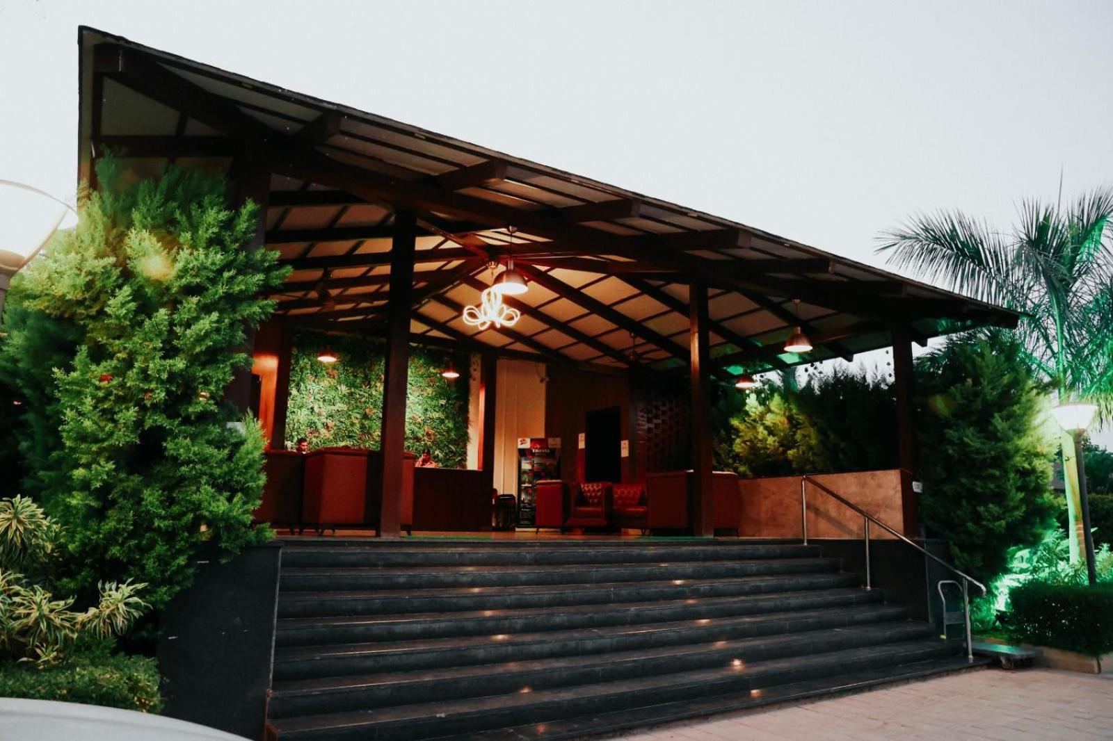 Veerdency Luxury Resort Devanahalli Zewnętrze zdjęcie